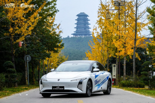 连摘双冠!星海s7耀动2024纯电动汽车性能挑战赛!