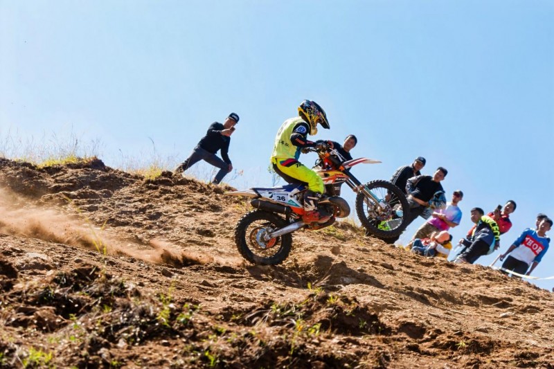 2024元谋越野摩托车耐力赛圆满收官:速度与激情引领未来发展