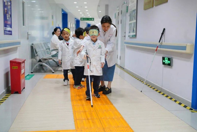 “爱眼小卫士”科普探秘,从小养成近视防控好习惯