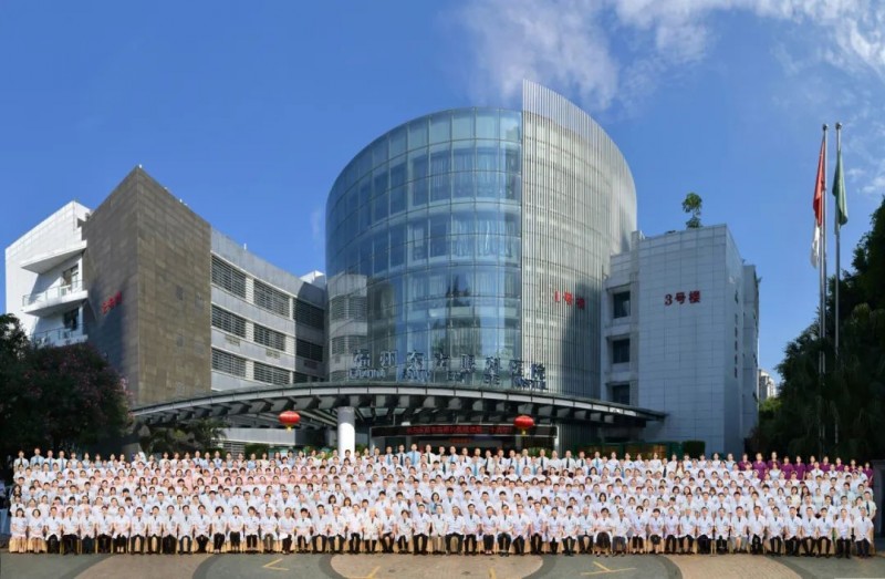 中国医师节,致敬光明守护者