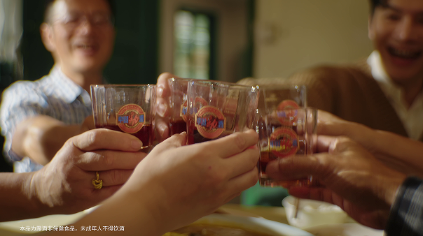 辣出生活的热度,也养出健康的态度 —— 中国劲酒“开养撒!重庆”主题活动热辣来袭