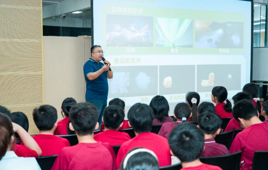 国内基础教育的探索者: 华外携手时空道宇开辟航天科教新阵地