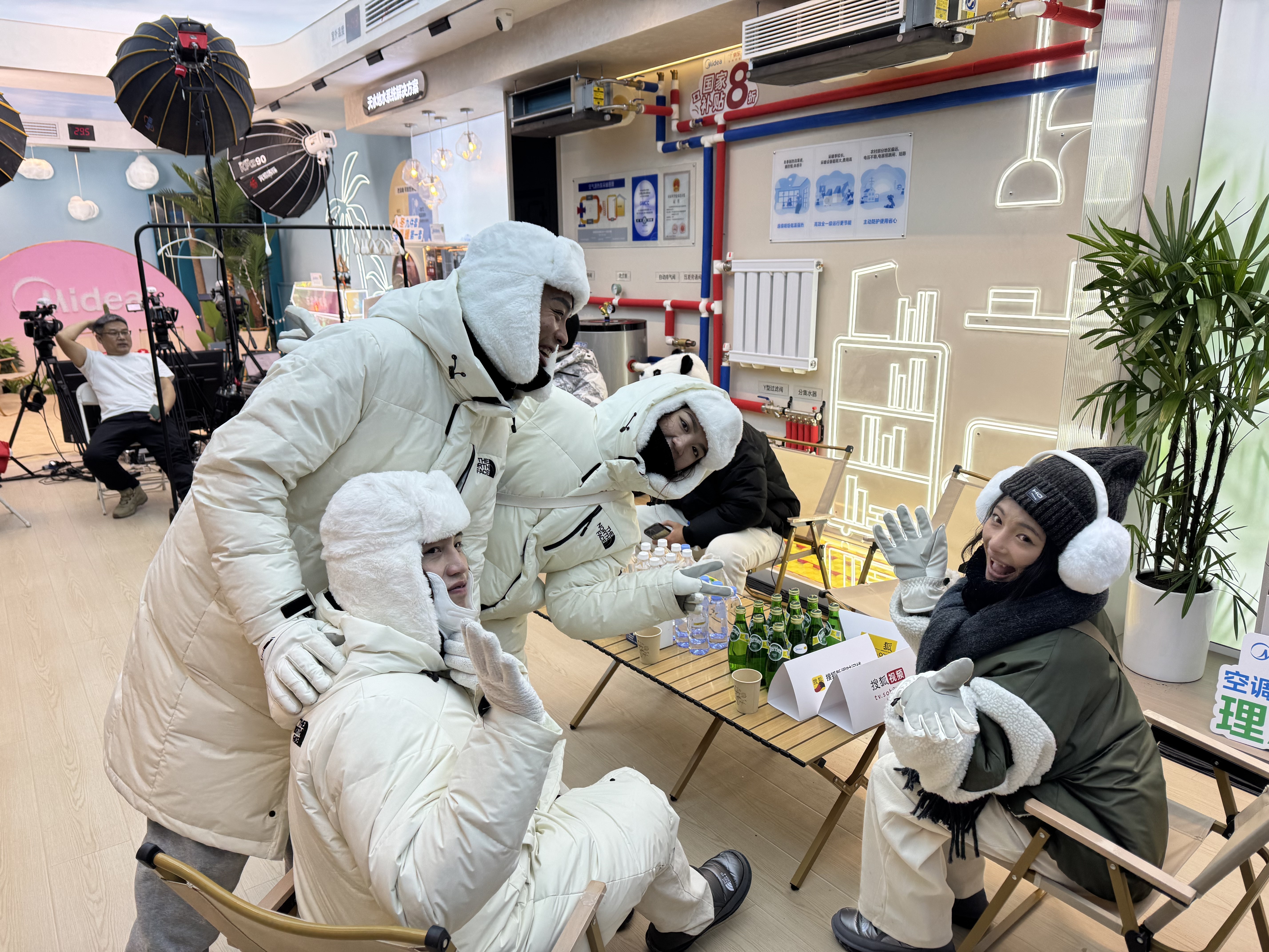 1734855860498276.jpg 1734855860498276.jpg