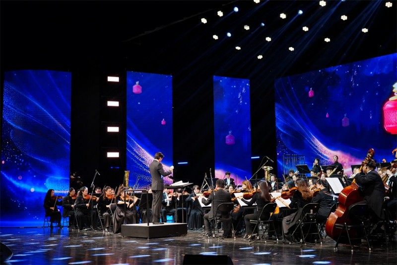 陶瓷界开先河！首届“陶瓷春晚”如何成为五粮文创品牌升维支点