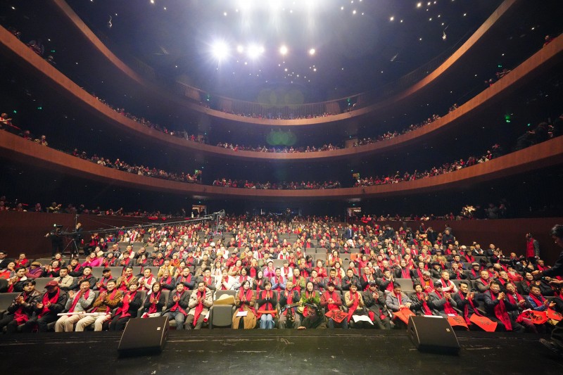 陶瓷界开先河！首届“陶瓷春晚”如何成为五粮文创品牌升维支点