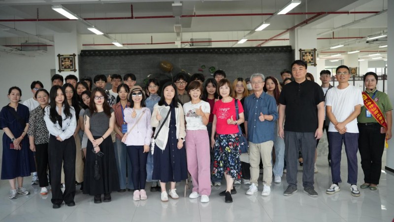 神仙酒庄及神捷跨境留学生直播产业园欢迎台湾 青年才俊的参访