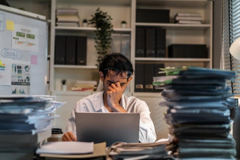 熬夜加班不心慌!赛立复血管黄金plus修内皮更安心