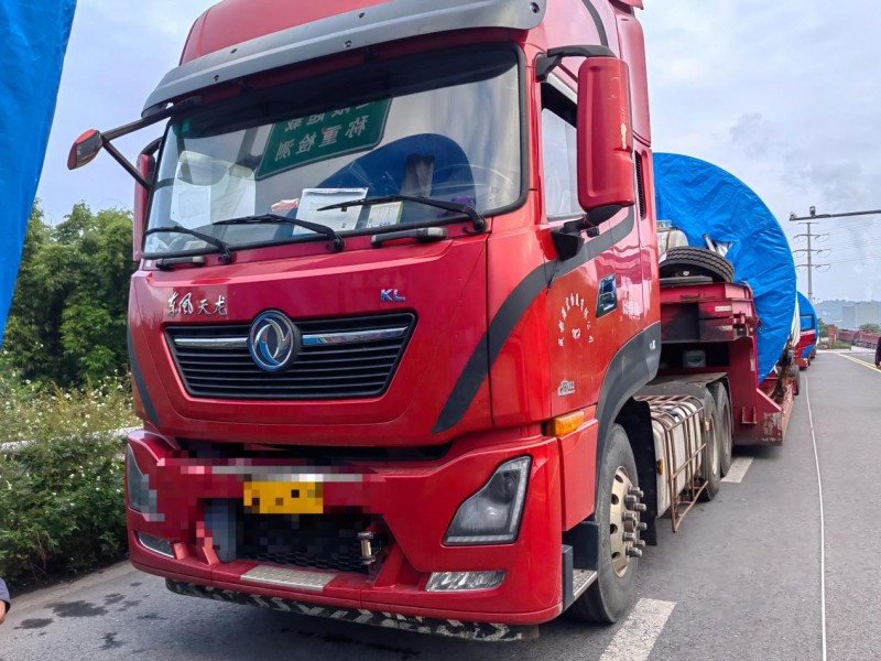 5台风电大件运输车集体“偏航”重庆高速执法部门依法查处未按许可路线行驶行为