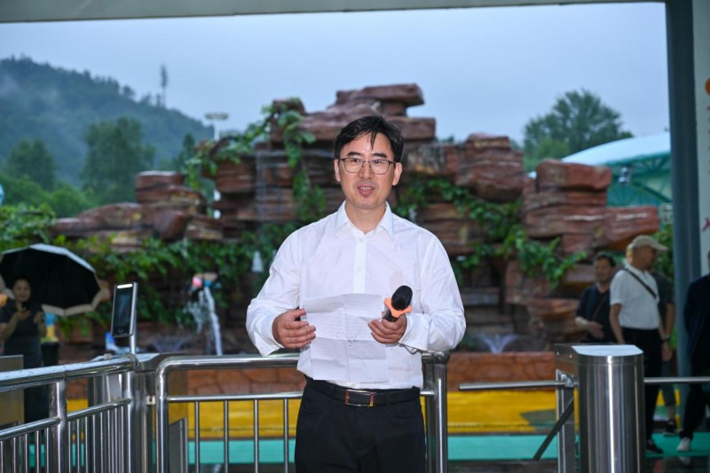 金剪裁锦秀,水花绽欢歌!木兰山水世界开业剪彩仪式璀璨启幕