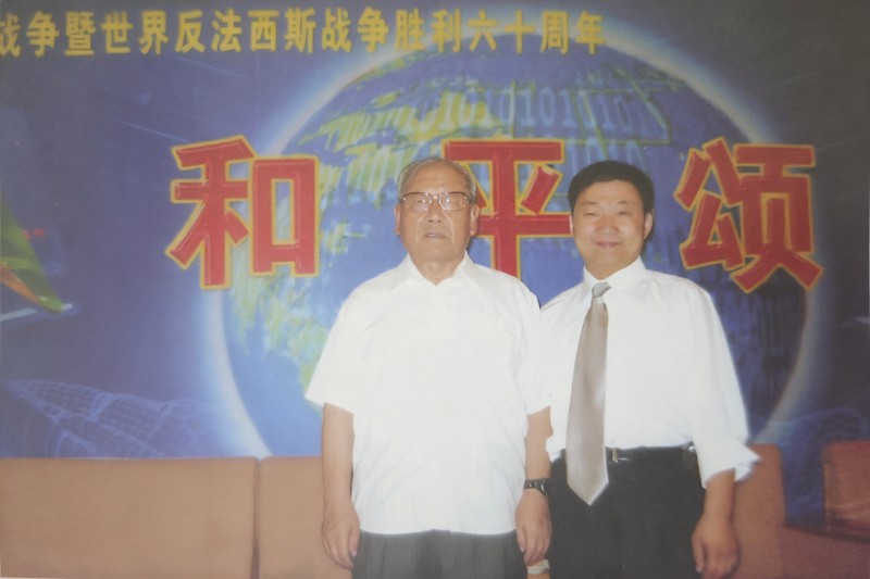 以科研报效祖国 圆民族健康之梦 ——爱国科学家楼秀余二十年科研长征致敬抗战精神