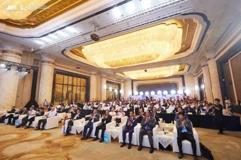 “2025新消费创客嘉年华暨第18届世界直销品牌节”召开 卫康受邀参加