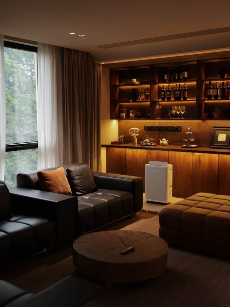 告别潮湿闷热,拥抱干爽睡眠——美的安睡除湿机不愧是梅雨季的救命机