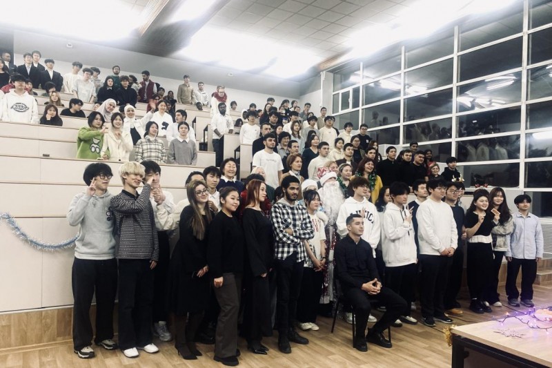 一束来自西伯利亚的教育微光：在浮躁留学时代，如何托起医学梦想的重量？