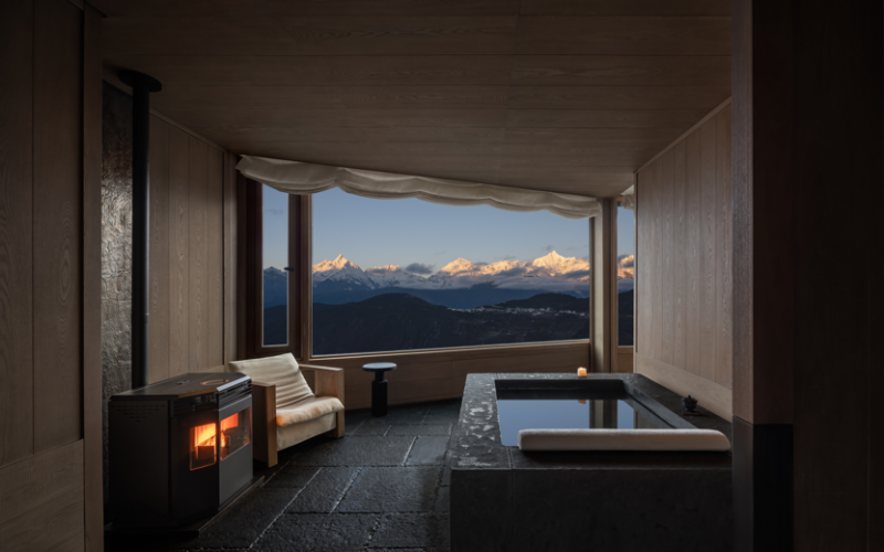 东方美境,神山之畔:德钦梅里泊度酒店卓然启幕