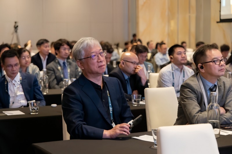 徐国建教授亮相新加坡motiva?系列峰会 分享技术创新与女性健康美丽中国观点