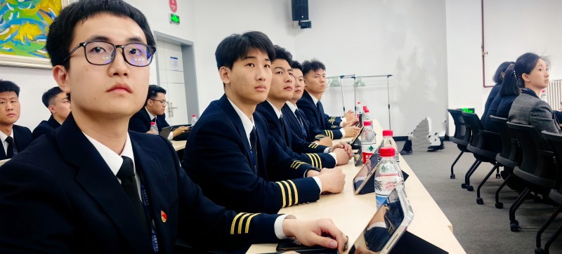 跨界联动 健康护航-南航新疆分公司飞行部、培训部开展联合共建活动