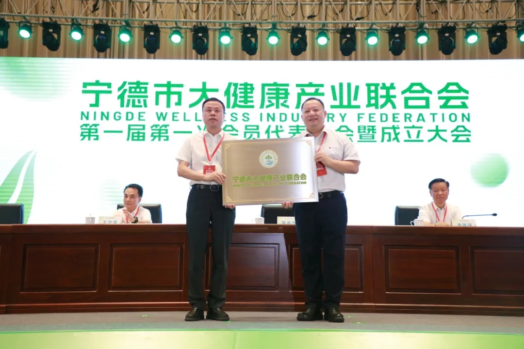 1759045398359871.jpg 18373b3ed2c8774dc1f00095ecc8165c.jpg