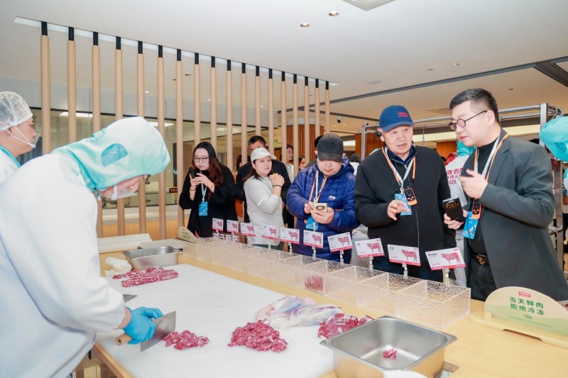 左庭右院鲜牛肉溯源【探索日】走进湖州自家屠场 解锁无抗鲜牛肉的 “安全密码”