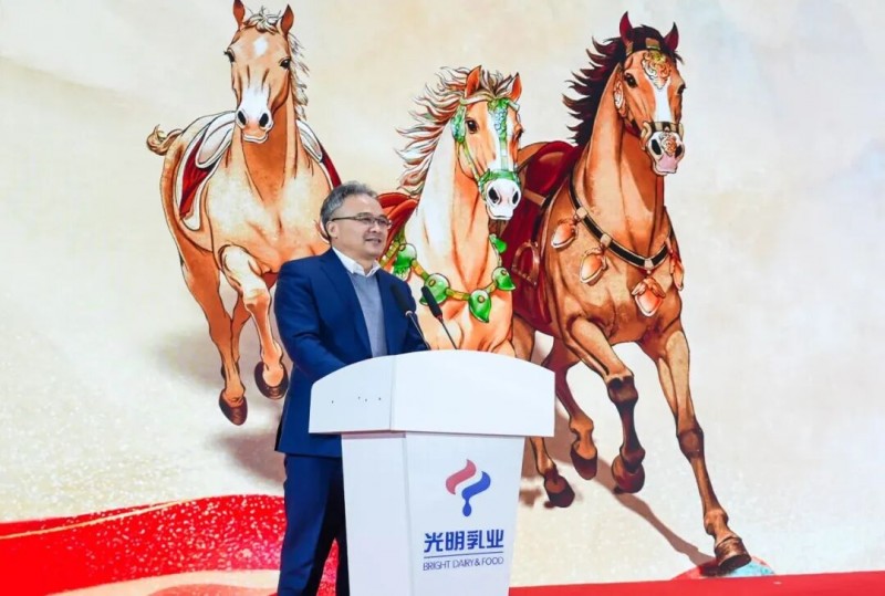 上海限定“梧桐树下”鲜牛奶重磅首发,解锁海派味觉新名片