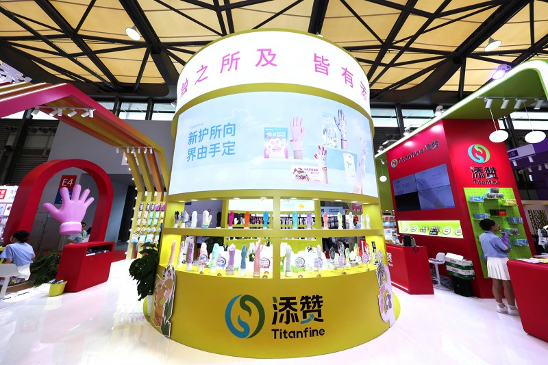 2025上海百货会完美落幕!添赞硬核“手护”实力圈粉,新品互动引热潮!