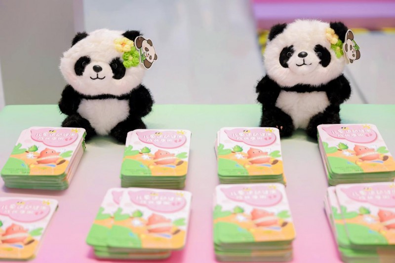 达因伊可新携手海王星辰玩转公益快闪,以“科学营养 合理运动”为儿童健康赋能