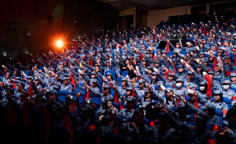 赓续红色血脉 铸就精神丰碑 纪念长征胜利90周年《长征之路》晚会举行
