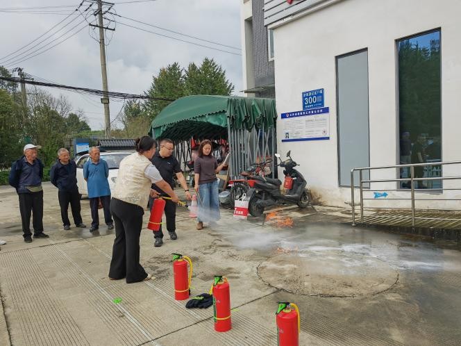 成都市温江区和盛镇舒家渡社区“人人讲安全·个个会应急”应急演练主题活动