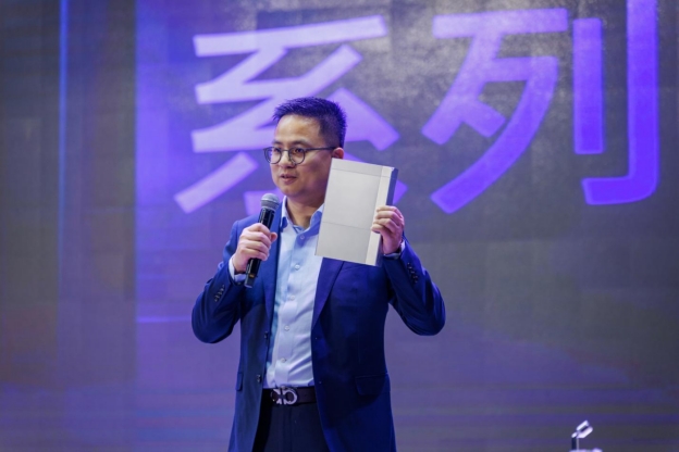 泛灵人工智能发布便携私有ai系列产品