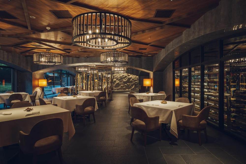 restaurant “sonore” 1 - hoshino resorts oirase keiryu hotel